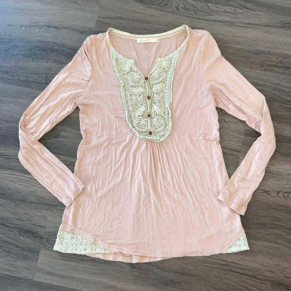 Comme Toi Lace Top